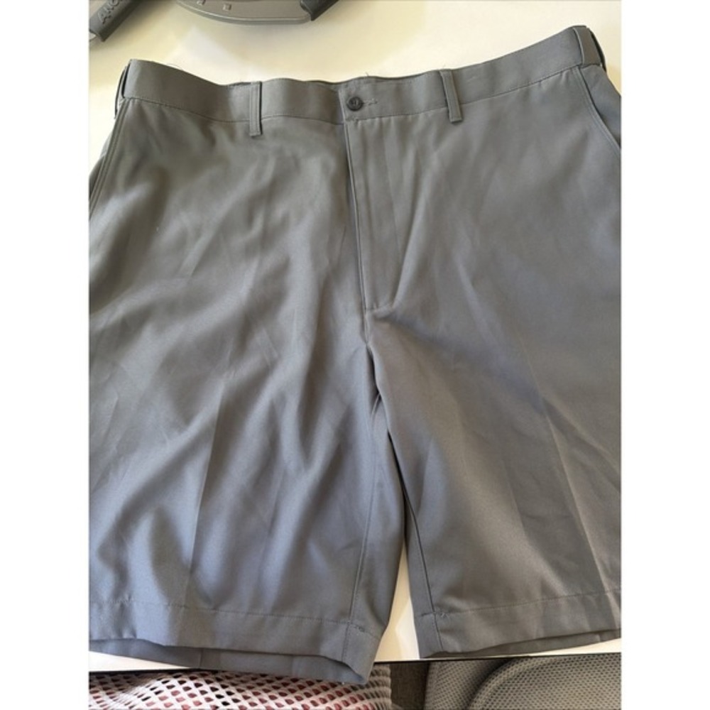 PGA Tour Men's 40 Gray  Stretch Waist  Shorts Inseam‎  10"  5215